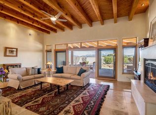93 Paseo Aragon, Santa Fe, NM 87506