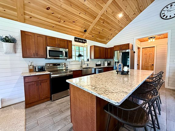 5th image of 280 Baker Rd