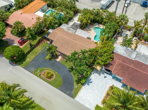 4741 NE 13th Avenue, Oakland Park, FL 33334