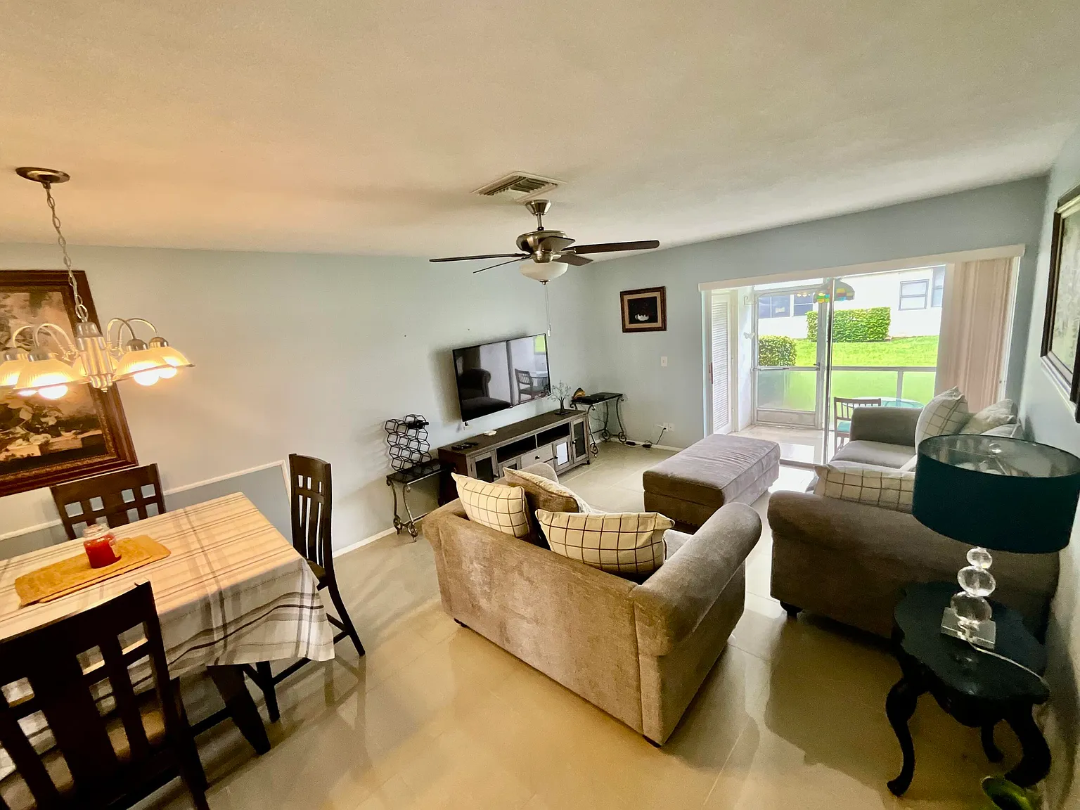2 bed, 2.0 bath, 895 sqft, $1,750 — Photo 4