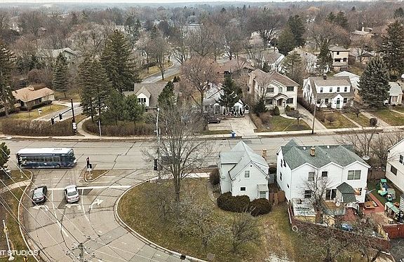 4th image of 1050 Central Ave