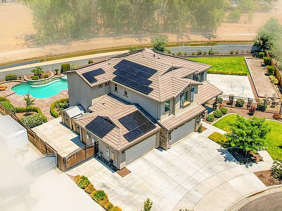 3rd image of 944 W Quail Rock Way