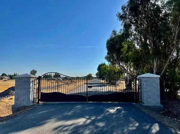 1051 N Versi Ct, Linden, CA 95236