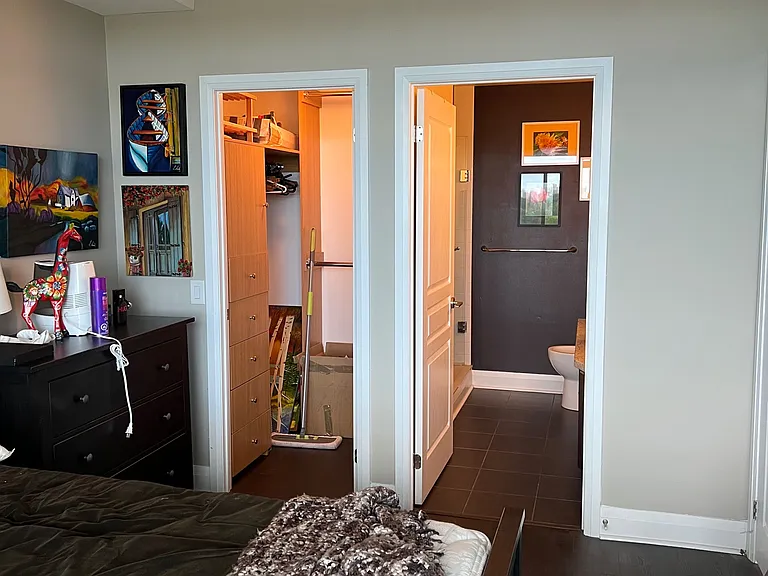 1 Hurontario St #1108 — Photo 30