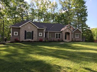 10605 Deer Ridge Trl, Holly, MI 48442