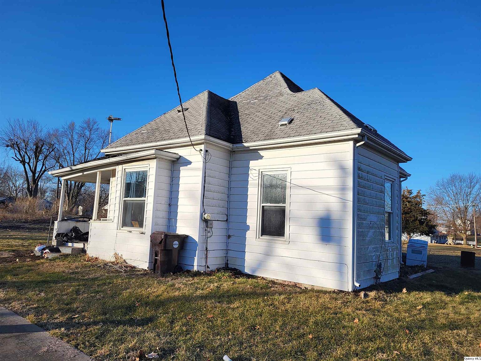 405 N Stanford St, Griggsville, IL 62340 Zillow