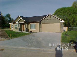 908 E Walnut St, Caldwell, ID 83605