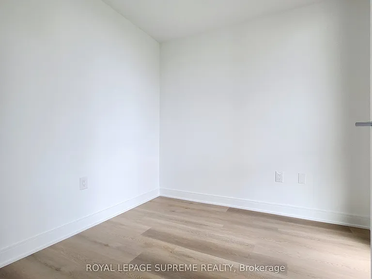 86 Dundas St E #402 — Photo 22
