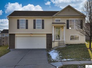 16125 Willow St, Omaha, NE 68136