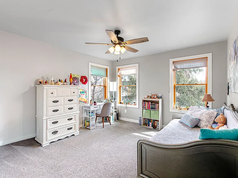 701 Cheyenne Dr — Photo 33