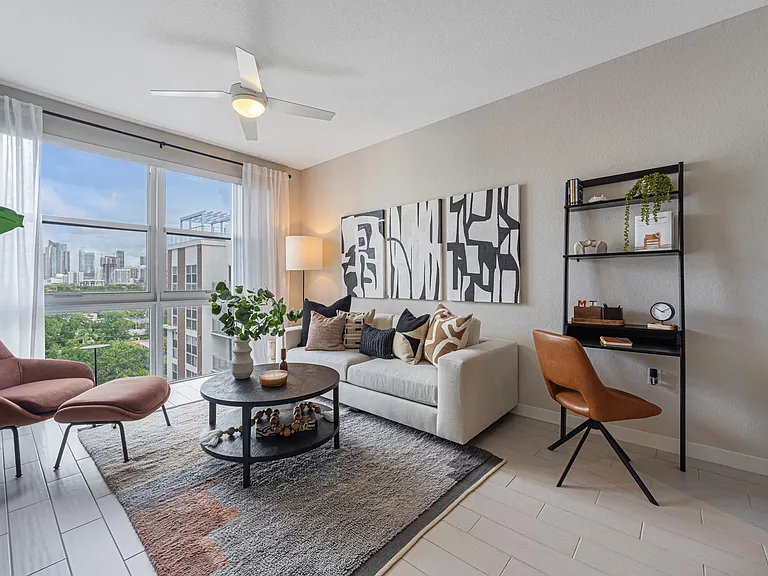 Riverhouse at 11th Apartments — Photo 5