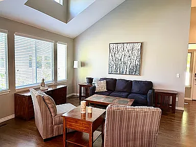 6 bed, 3795 sqft, $4,250 — Photo 4