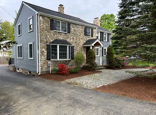 16 Pinevale Ave, Wellesley, MA 02482