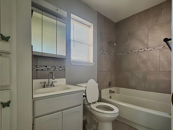 5th image of 6702 Everhart Rd APT T107