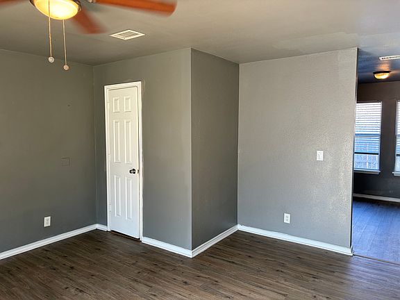 5th image of 9713 Sycamore Dr