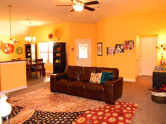 4th image of 2927 Loma Linda Ln