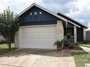 308 Rattan Dr, Victoria, TX 77901