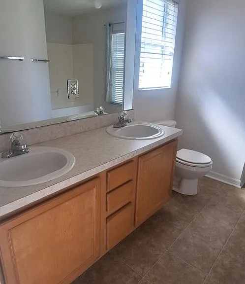 2891 Stratford Pointe Dr — Photo 12