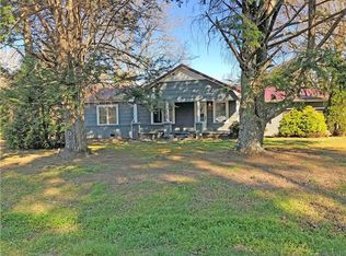 2260 Smith Dairy Rd, Columbus, NC 28722