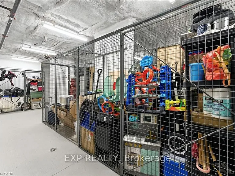 1880 Gordon St #207 — Photo 33
