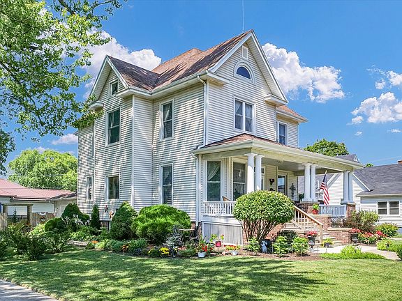 4th image of this home