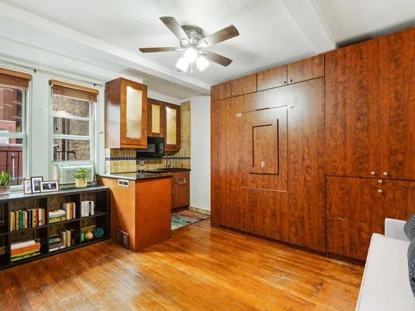 321 East 43rd Street image 1 of 7