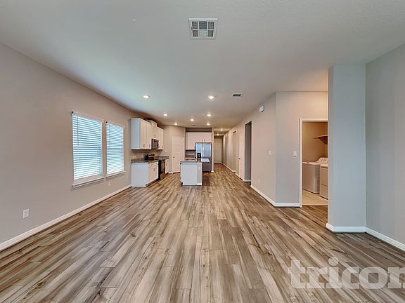 2nd image of 5532 Shasta Pl