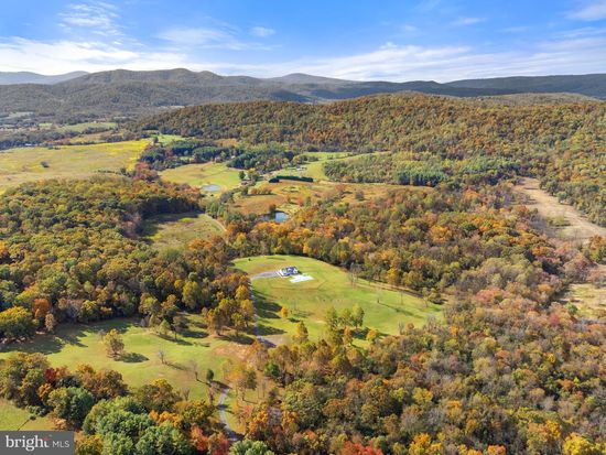 4050 Carrington Rd, Delaplane, VA 20144