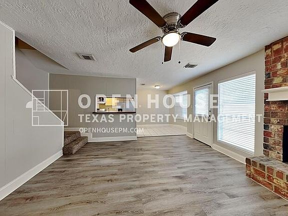 3rd image of 2043 Shadow Rock Dr