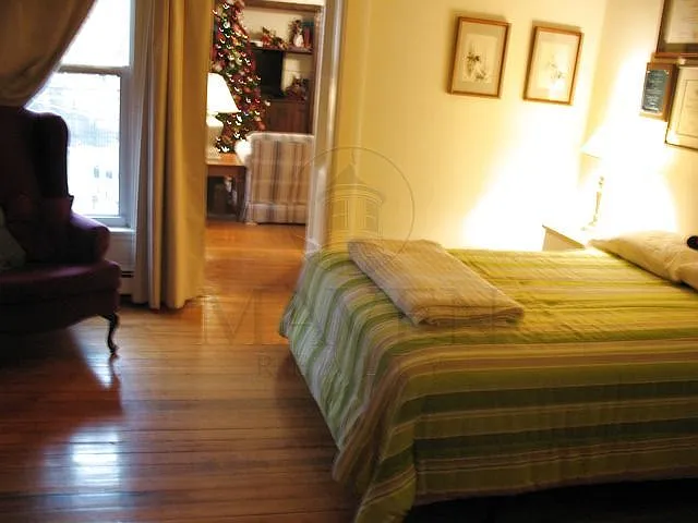 44 Cedar St #1 — Photo 2