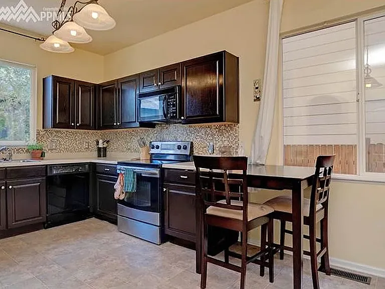 3045 Cascade Falls Point — Photo 6