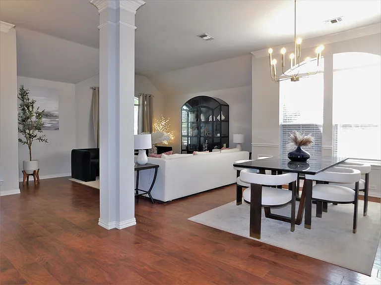 1119 Postwood Dr — Photo 8