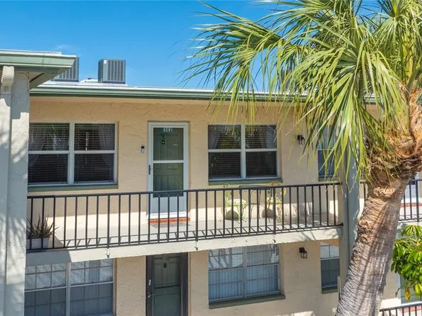 11720 Park Blvd APT 302, Seminole, FL 33772