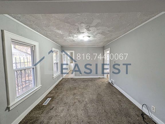 5th image of 5400 Woodland Ave