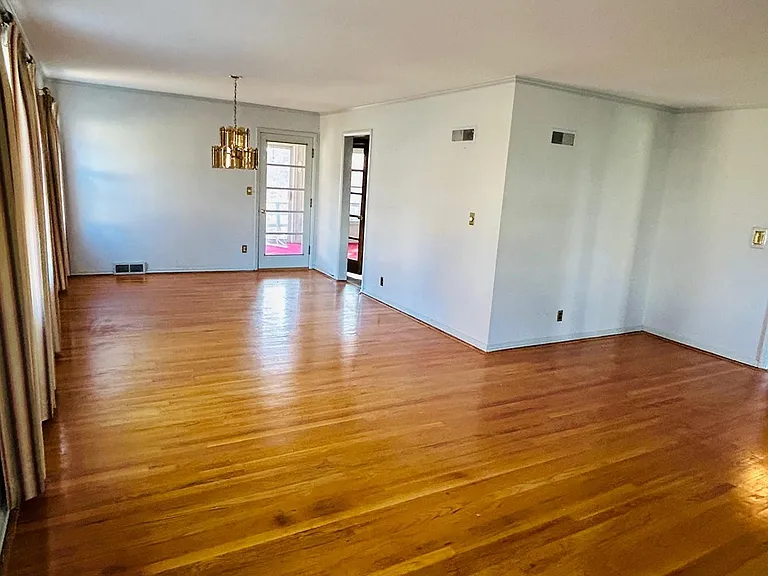 Dining/Family Room