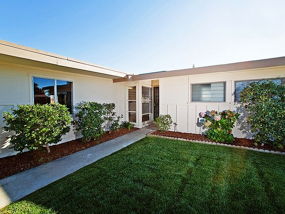 2nd image of 2998 Melbourne Dr