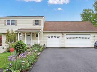 130 Bobby Jones Dr, Etters, PA 17319