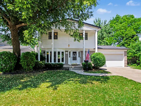 7235 Irongate Rd, Canton, MI 48187