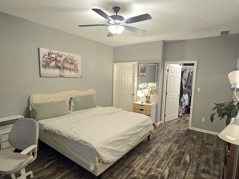 1217 Iowa St #1 — Photo 10