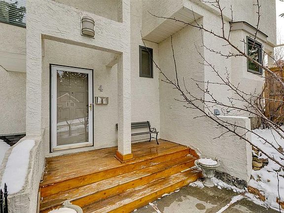 3rd image of 4 NE Coach Gate Ct SW