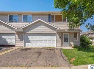 449 Tanager Path, Mankato, MN 56001