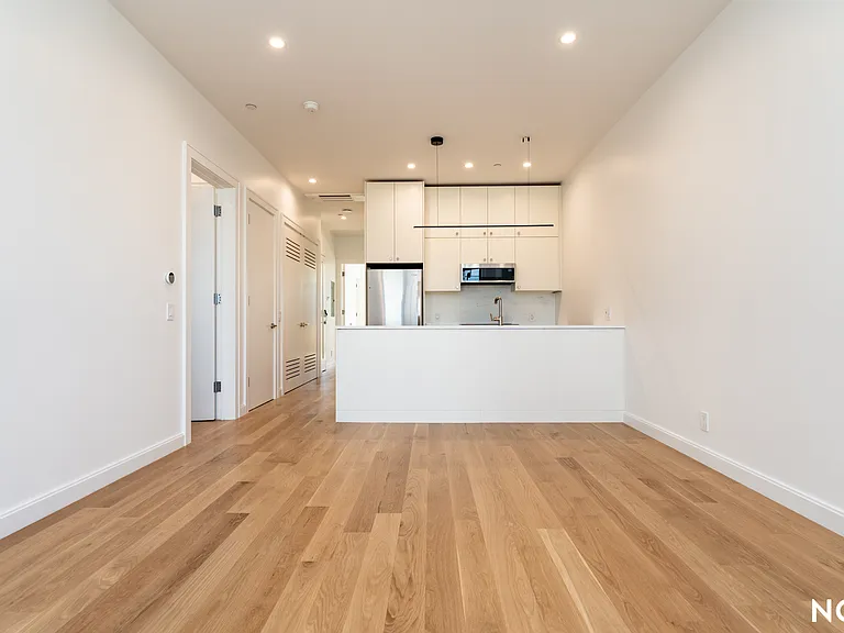 166 Eckford St #3 — Photo 5