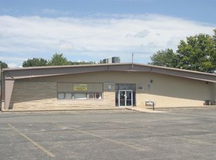 605 E Jasper St, Paris, IL 61944