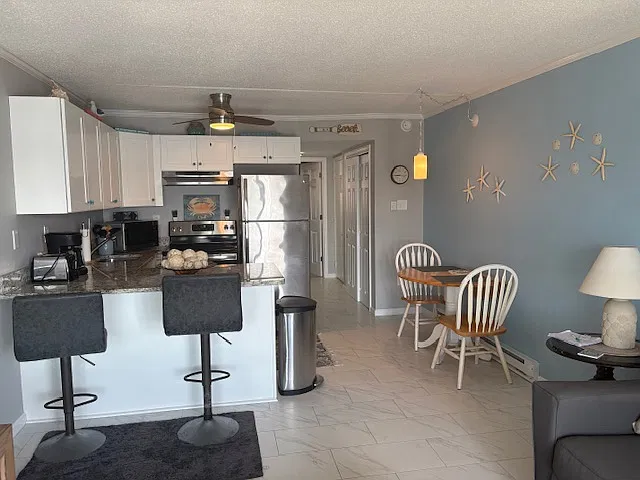 1 bed, 606 sqft, $1,700 — Photo 2