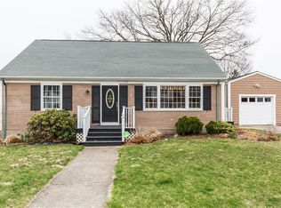 11 Richard Rd, North Providence, RI 02911