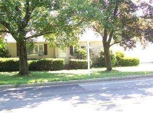 511 Cooley St, Springfield, MA 01128