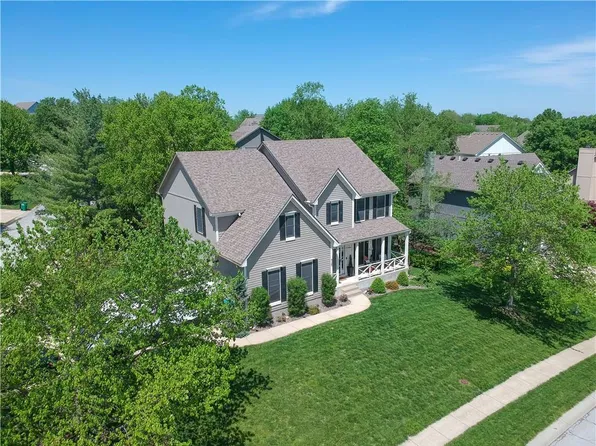 920 SW Blazing Star Dr, Lees Summit, MO 64081