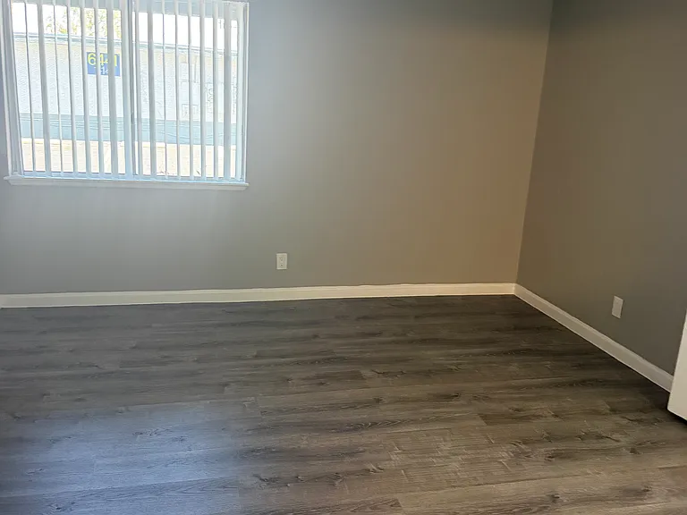 6420 Casada Way #6 — Photo 11