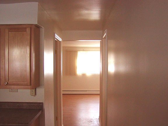 Hallway into Livingroom