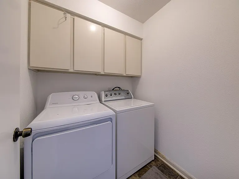 1914 Augusta Dr #25 — Photo 25